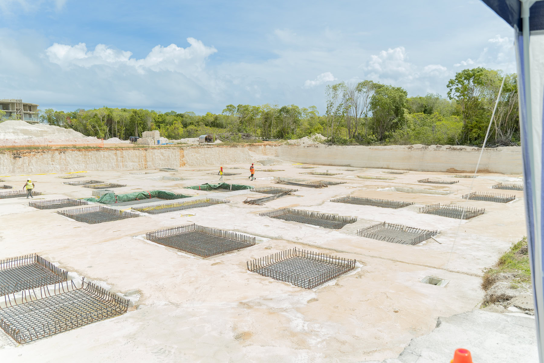 Trabajos de cimentación de Level Business Center en Cap Cana